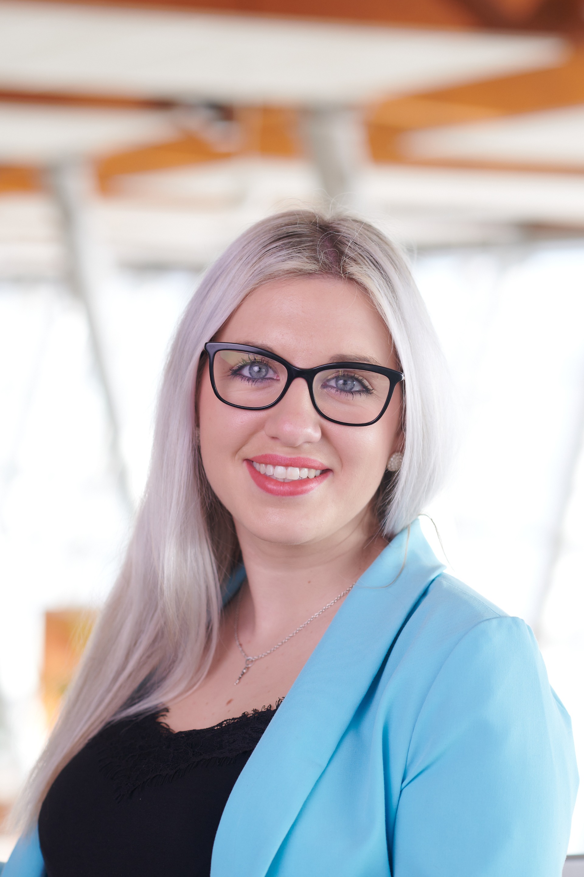 Vejpustková Petra, Sales manager