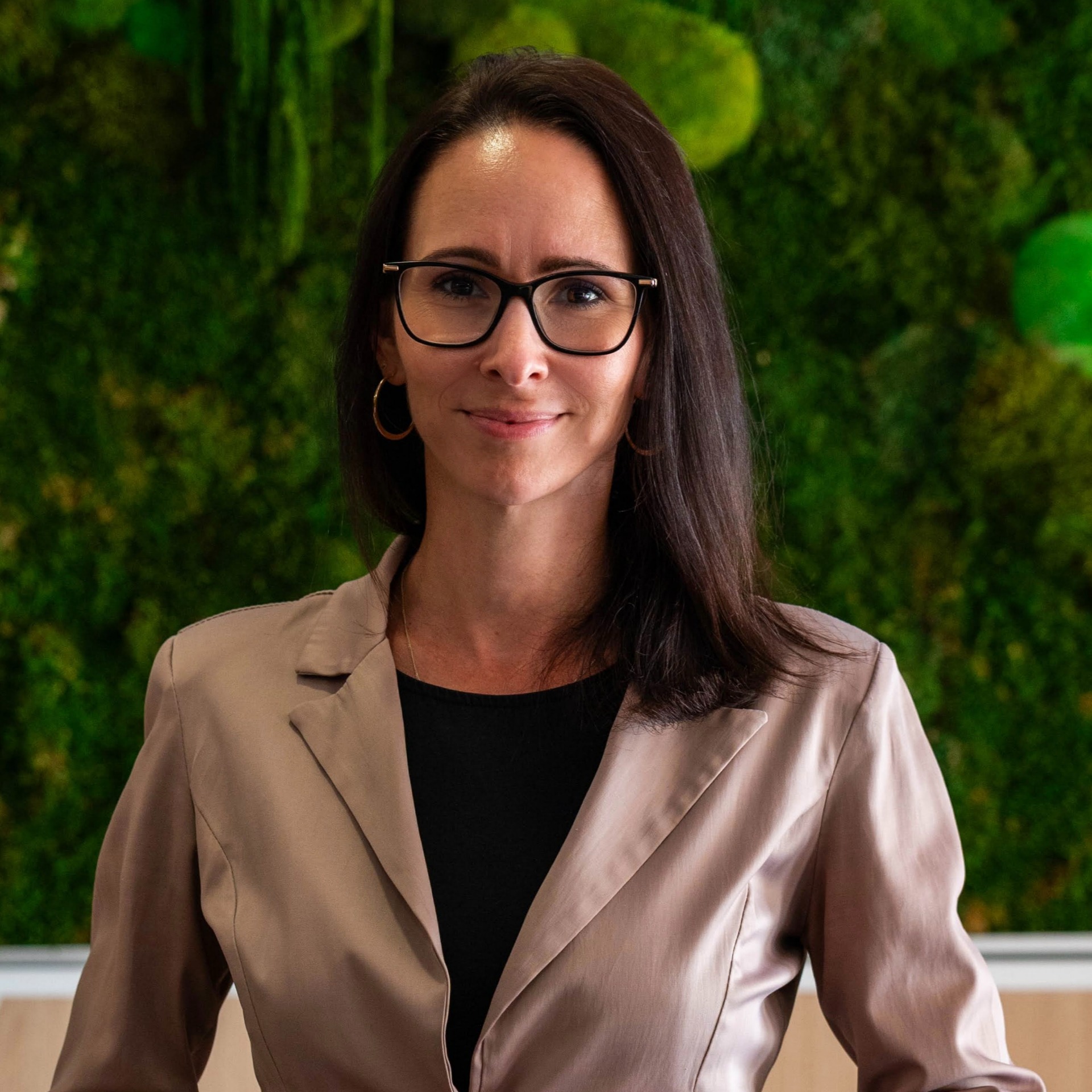 Vejpustková Petra, Sales manager